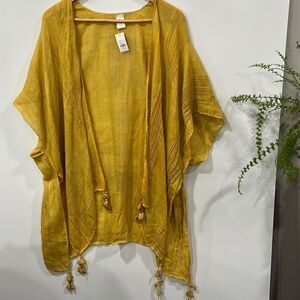 Francesca’s yellow boho cover up one size NWT